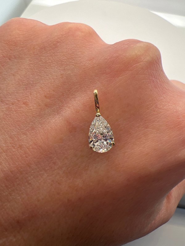 Elegant Diamantvedhæng i 14K Guld – 1,00 ct Lab-grown