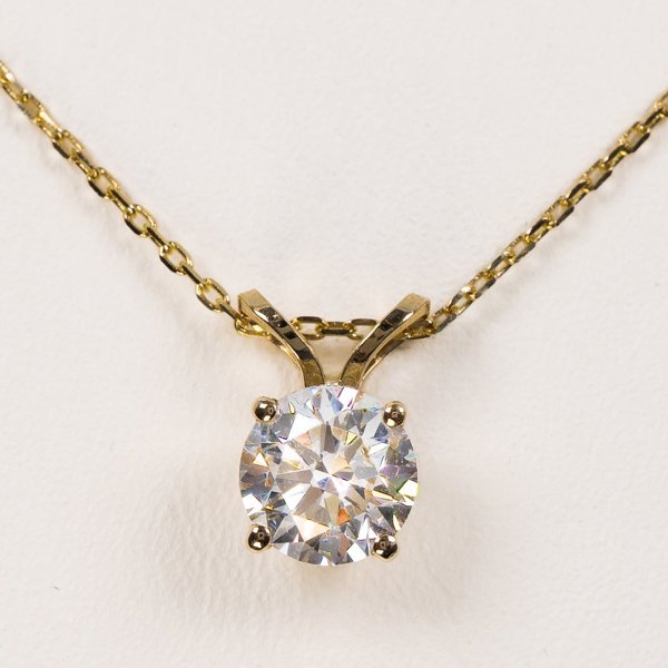 Elegant Diamanthalskæde i 14K Guld – 0,80 ct Naturlig Diamant